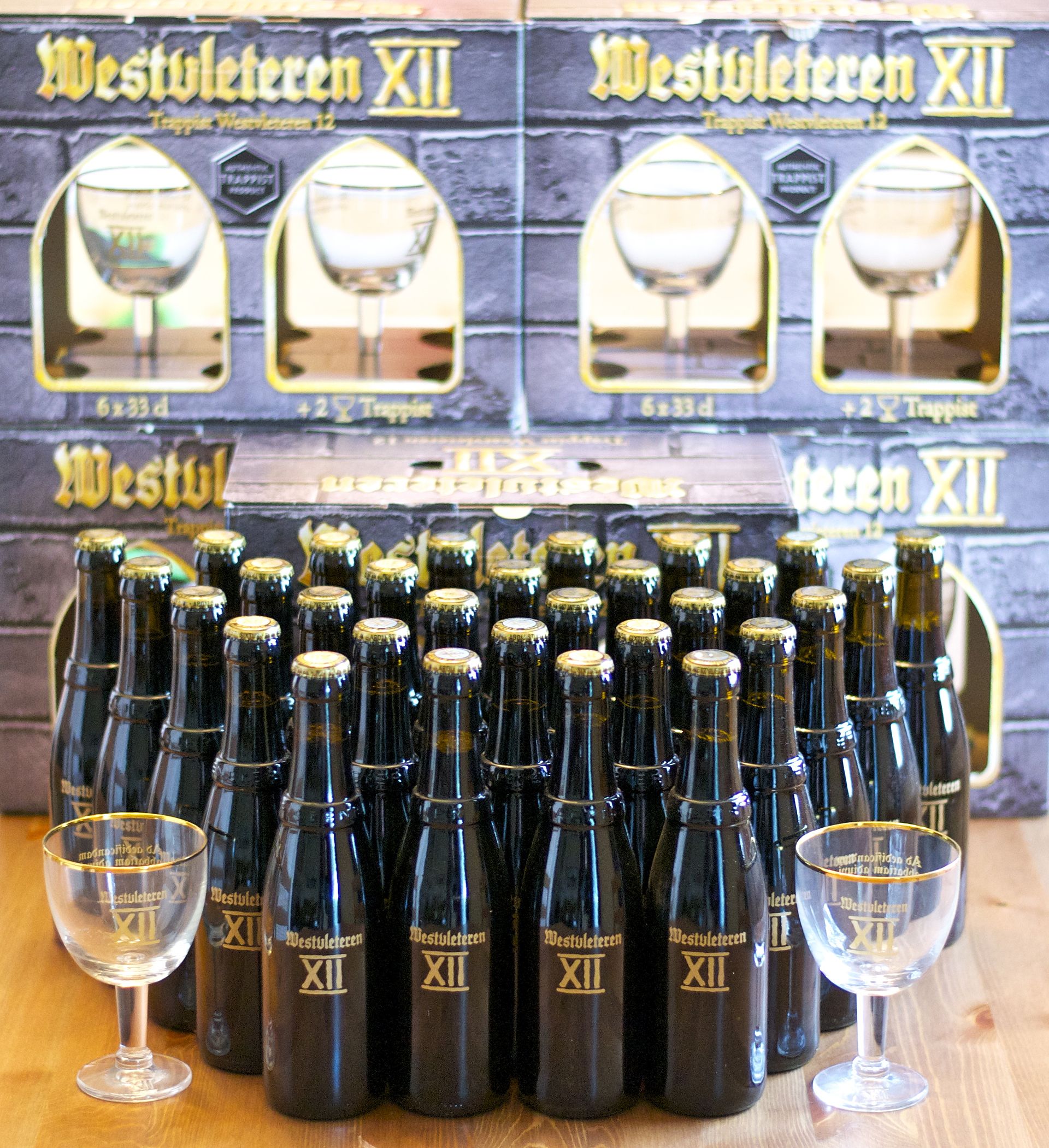 Westvleteren XII with gift packaging and glasses

