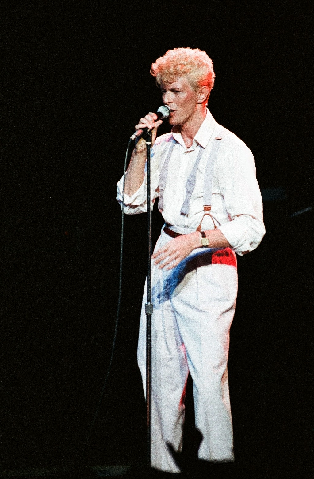 Bowie 1983 serious moonlight