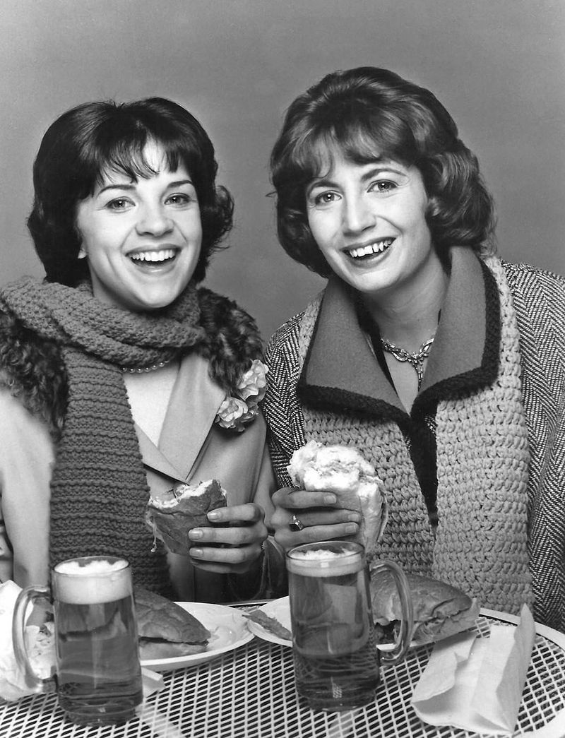 Introduction to Laverne and Shirley