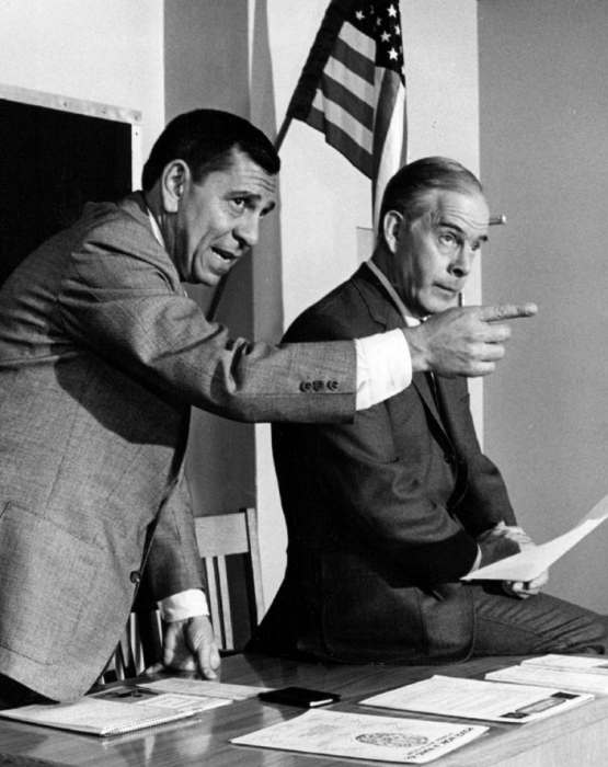 Jack Webb and Harry Morgan from the television program Dragnet