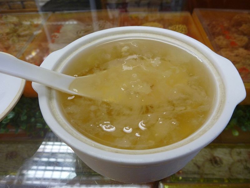 Bird’s nest soup in a bowl
