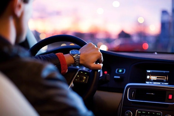 Relaxing and Safe Way to Drive for Your Next Escapade