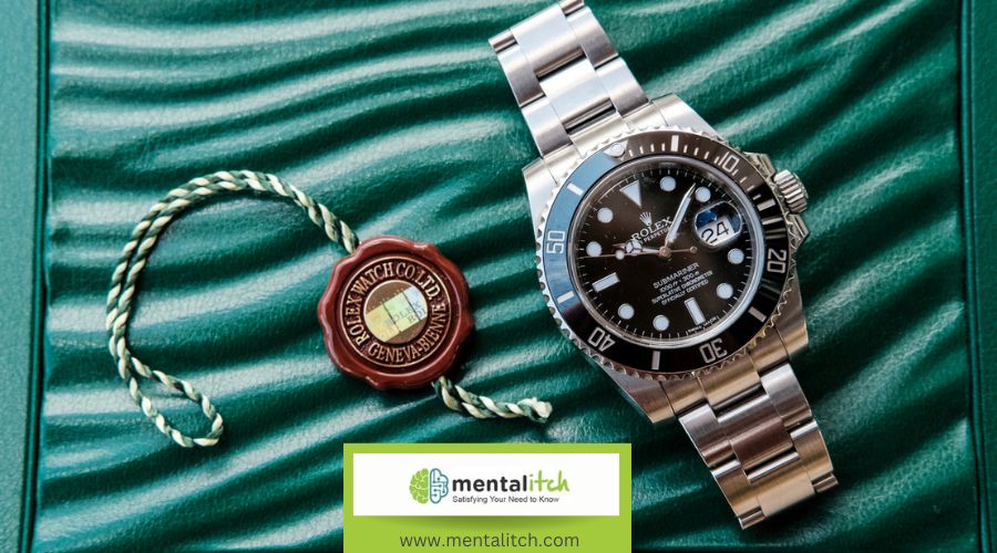 What is the Difference Between Rolex GMT vs Rolex Submariner?
