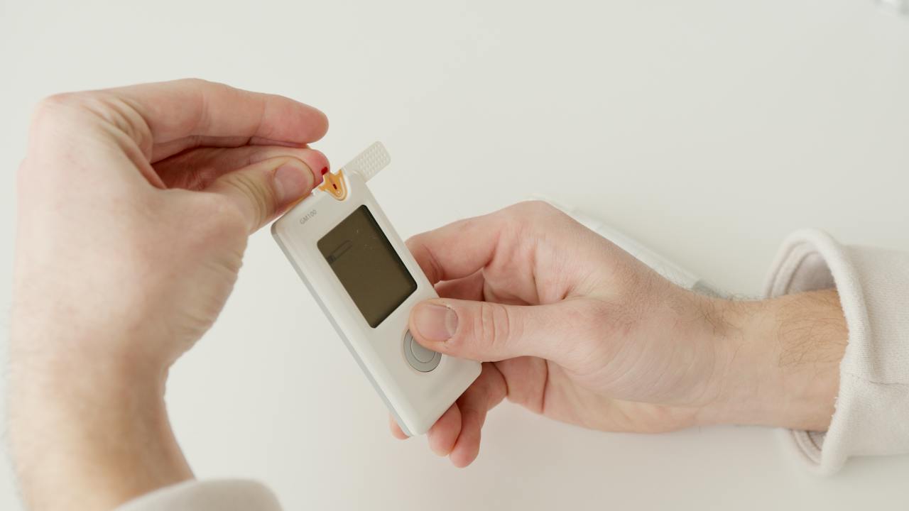 How to check your blood sugar level
