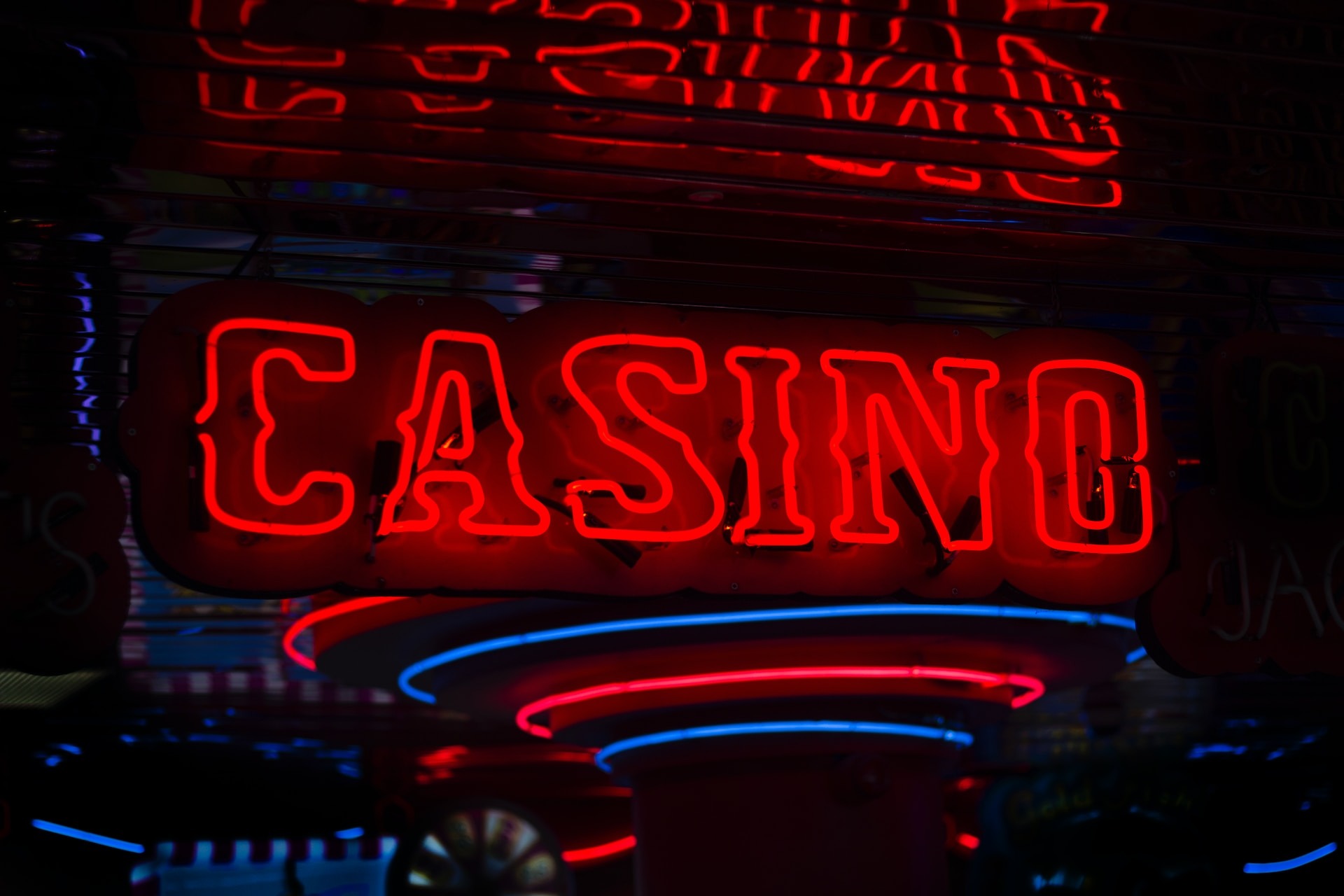 How much is it safe to play in an online casino
