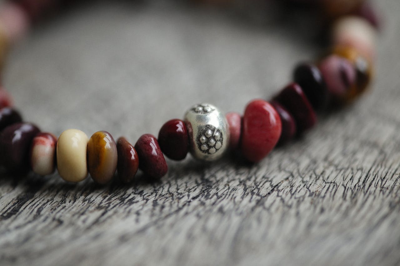 How to Use Stone Bracelets for Meditation