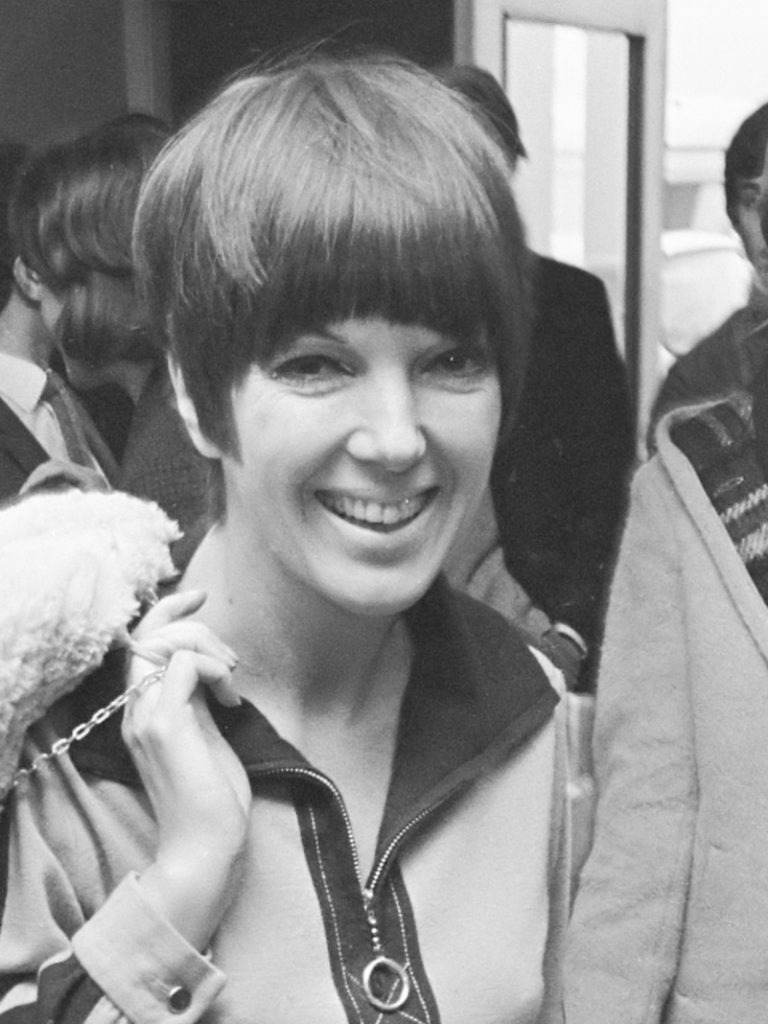 Mary Quant wearing the 5-point cut hairdo