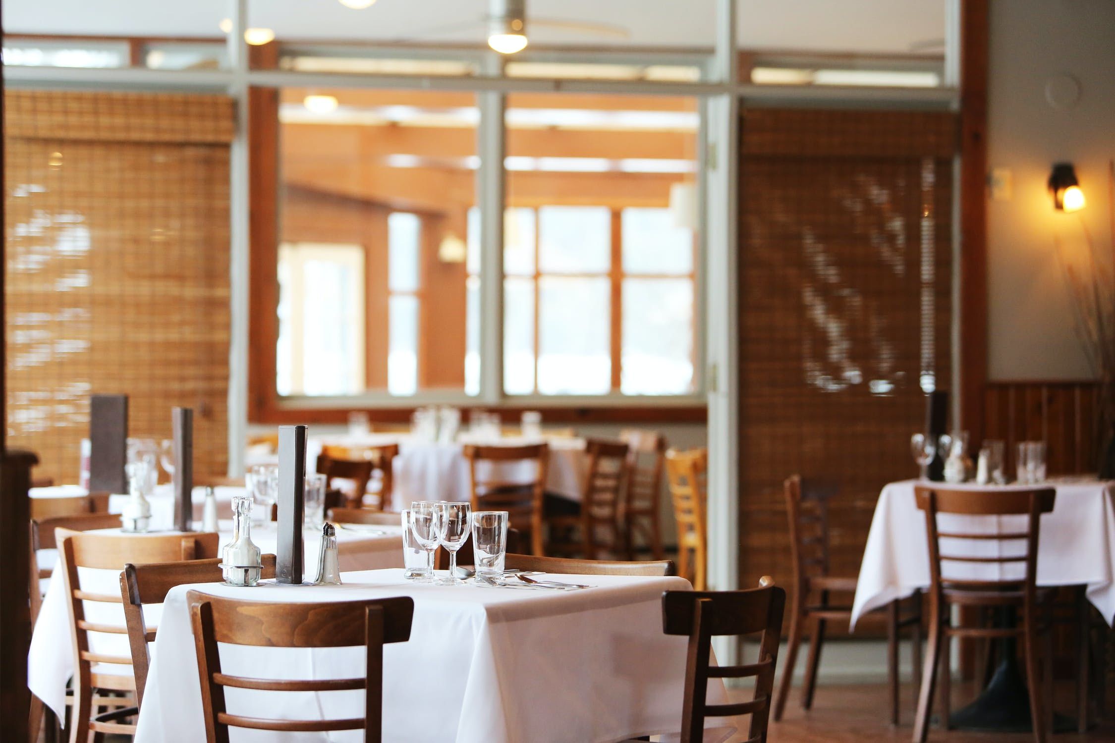 Starting a Website for Your Restaurant: 4 Essential Tips