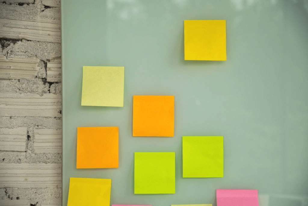 Static charge sticky notes