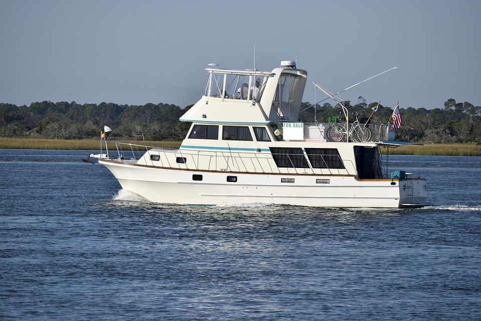 10 Helpful Tips To Sell Your Boat Fast