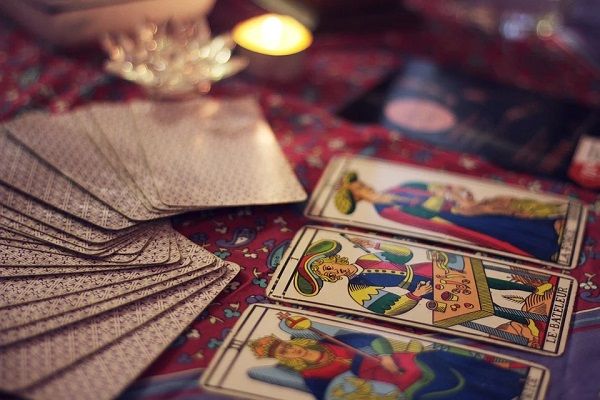 How Psychics and Astrologers Can Improve Your Life