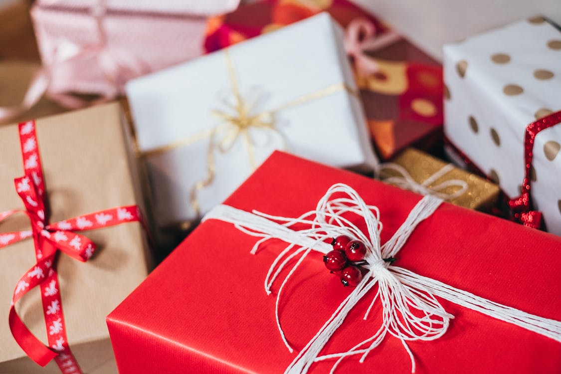 Amazing Christmas Gift Ideas For Your Busy Boss At Work
