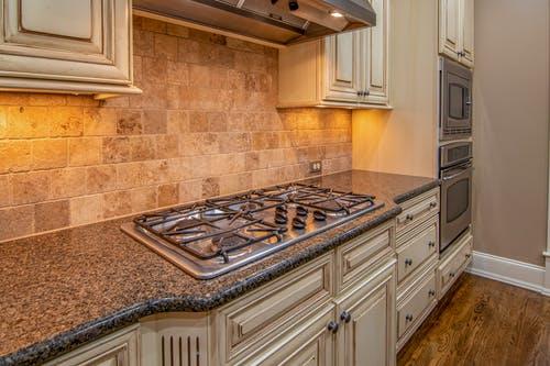 Choosing the Right Arabesque Tile to Complete Your Home Palace Look