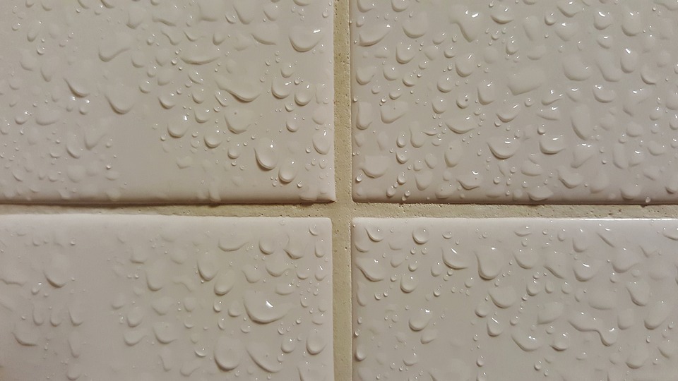 5 Simple Grout Cleaning Tips for Homeowners