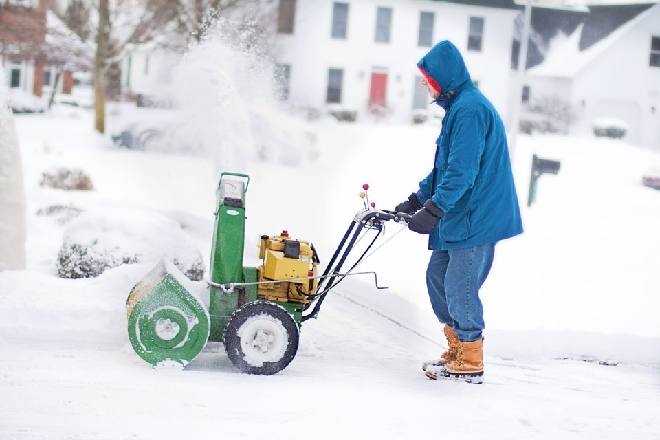 Tips to Choose the Best Cordless Snow Blower