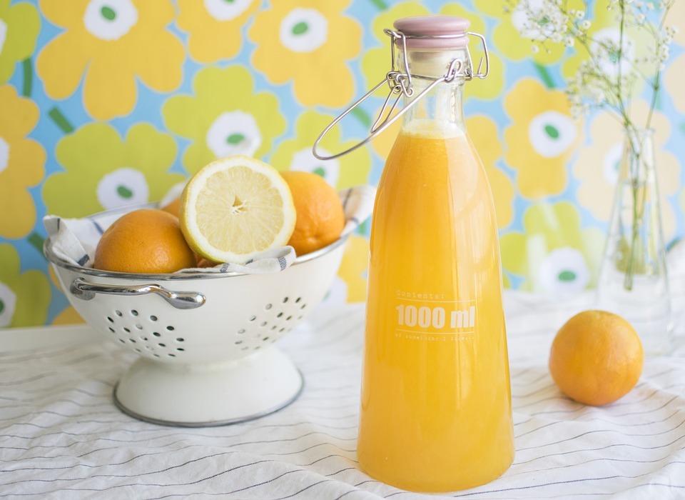 How to Start a Bottled Fresh Fruit Juice Business