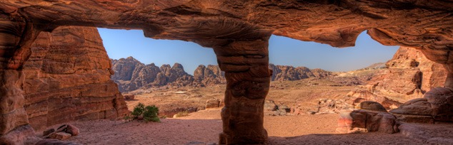 Strange places – Petra, the world wonder!