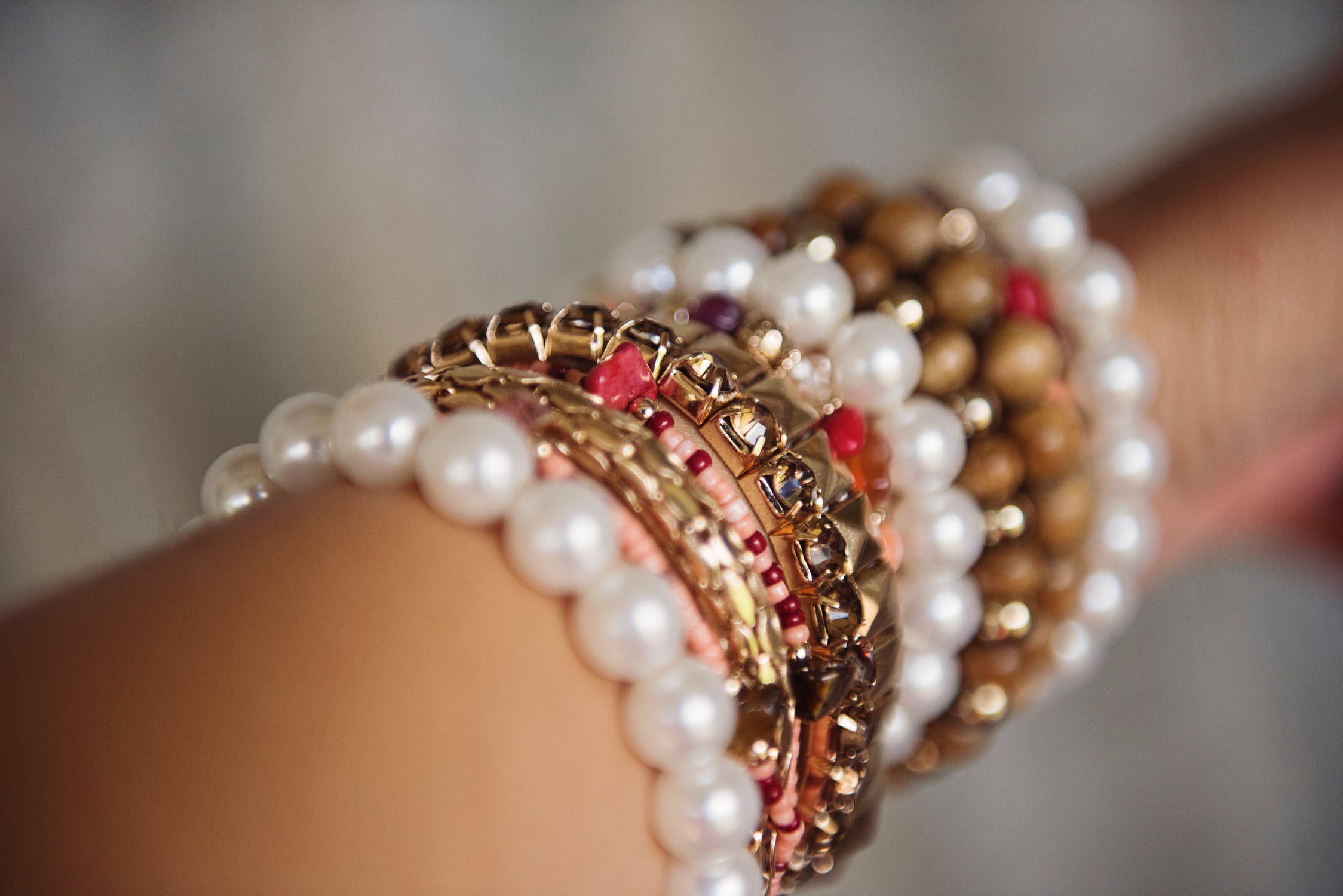 A quick guide to starting an online jewellery business