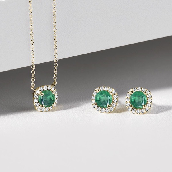 Emerald jewelry – the luxury and allure of this green gemstone