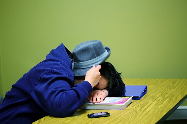 Why aren’t students getting enough sleep?