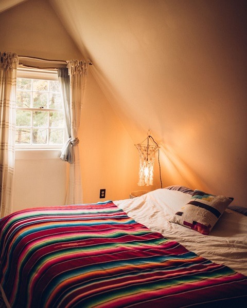 7 Refreshing Bedroom makeover tips to follow