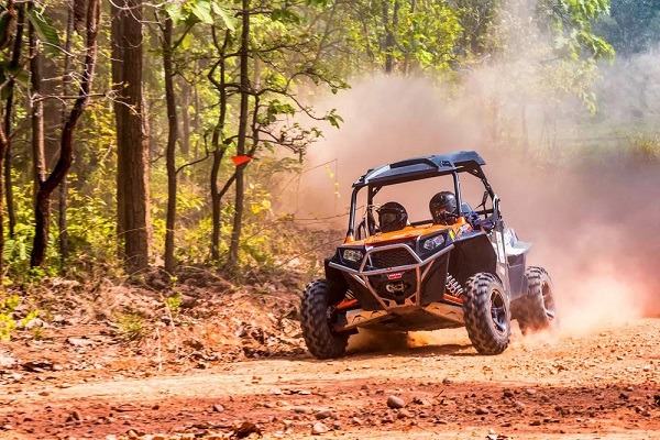 Preparing for a UTV Adventure: What to Pack for Comfort and Safety