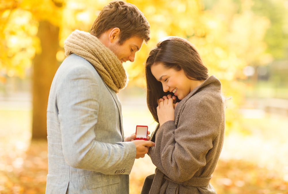 What is the Difference Between an Engagement Ring and a Wedding Ring