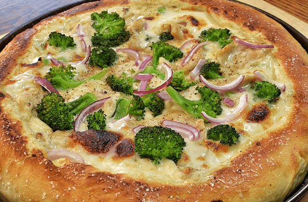Roasted_garlic_white_pizza