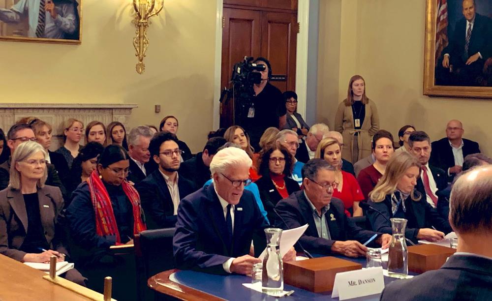 Ted Danson testifying at a United States House Committee on Natural Resources session about plastic in 2019