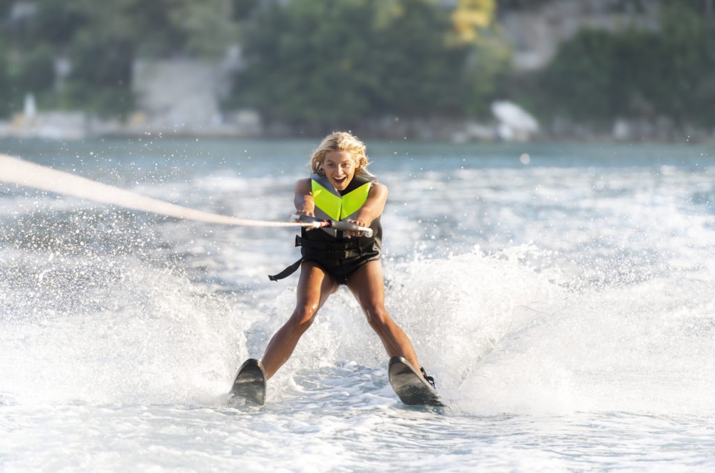 woman water skiing