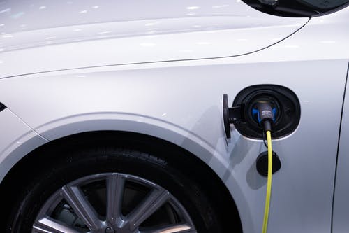 6 Things to Consider Before Buying an Electric Car