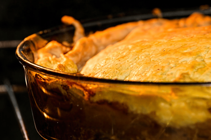 glass baking dish, pie in the oven