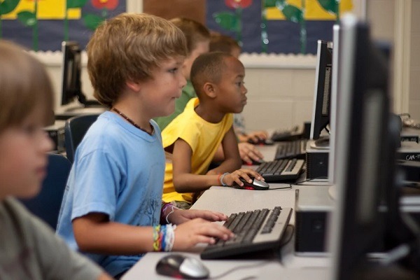 How to Teach Internet Safety to Younger Elementary Students