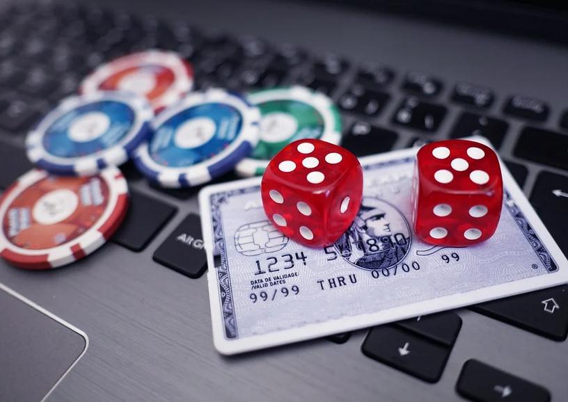 What Are The Variety Of Bonuses That Are Offered By The Online Casino To Their Customers?