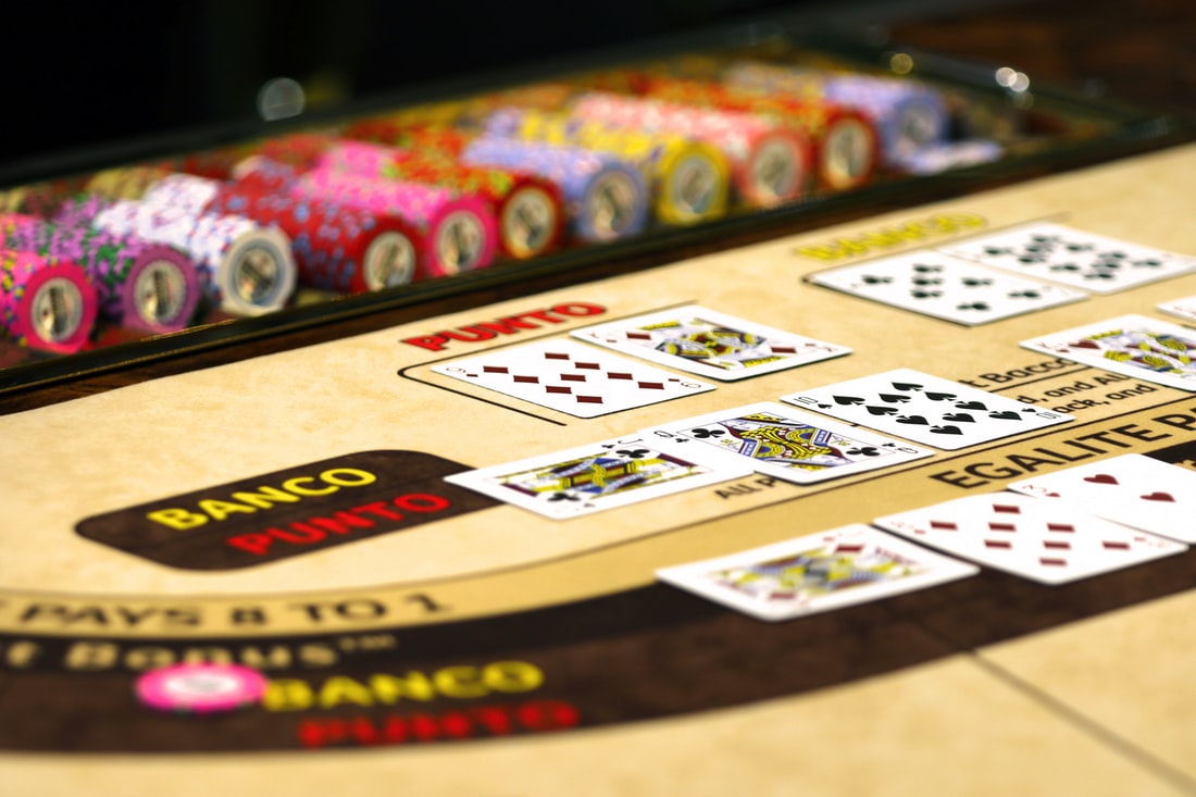 What are the objectives of online baccarat