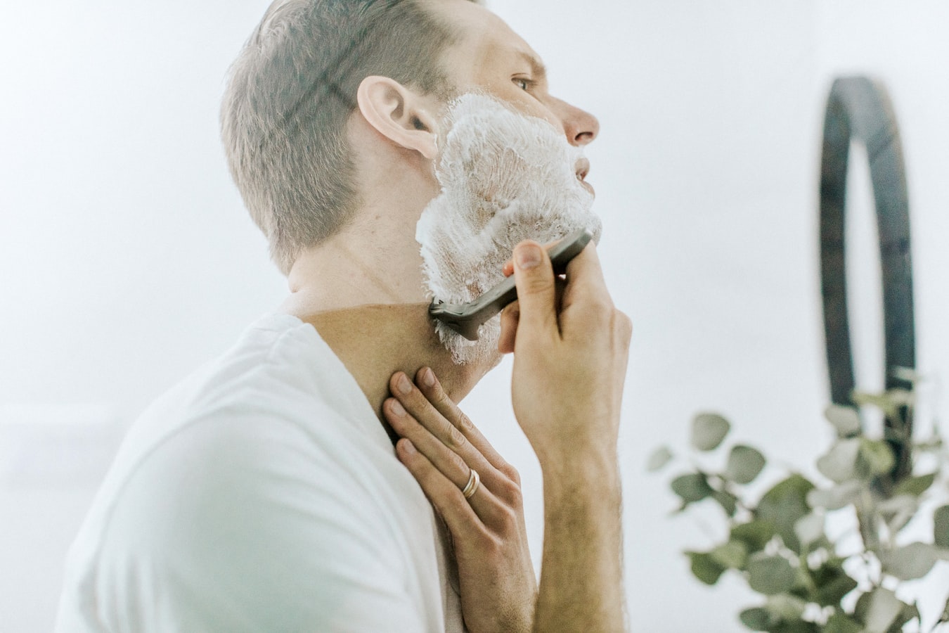 Why shave with a safety razor