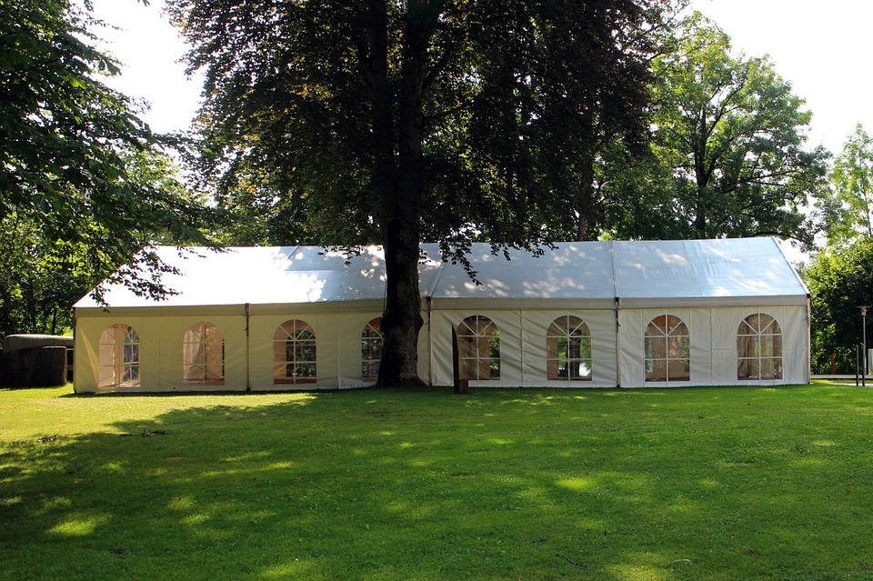 A Guide on Temporary Structures and Industrial Tents
