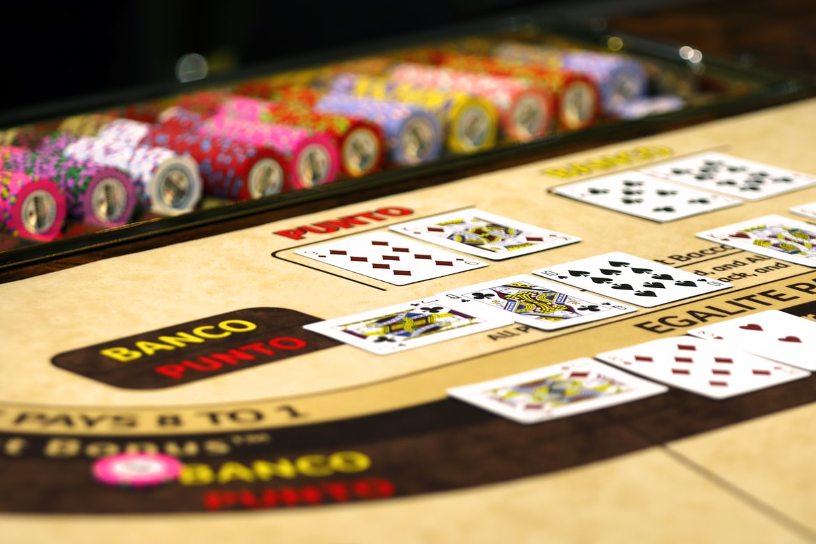Pro-Gambler Methodology for Playing Online Casino Baccarat Games
