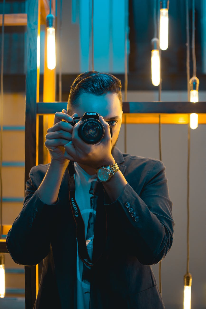 5 ways a professional wedding photographer can help you