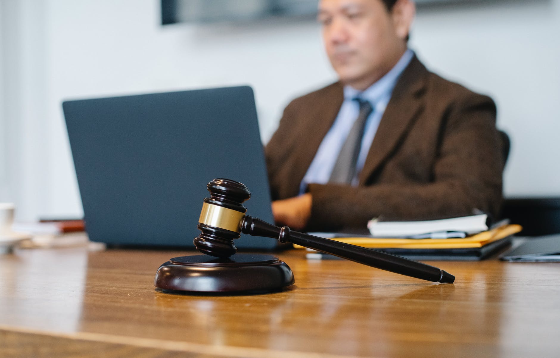 Disputes You Should Consider Hiring A Business Litigation Attorney To Handle