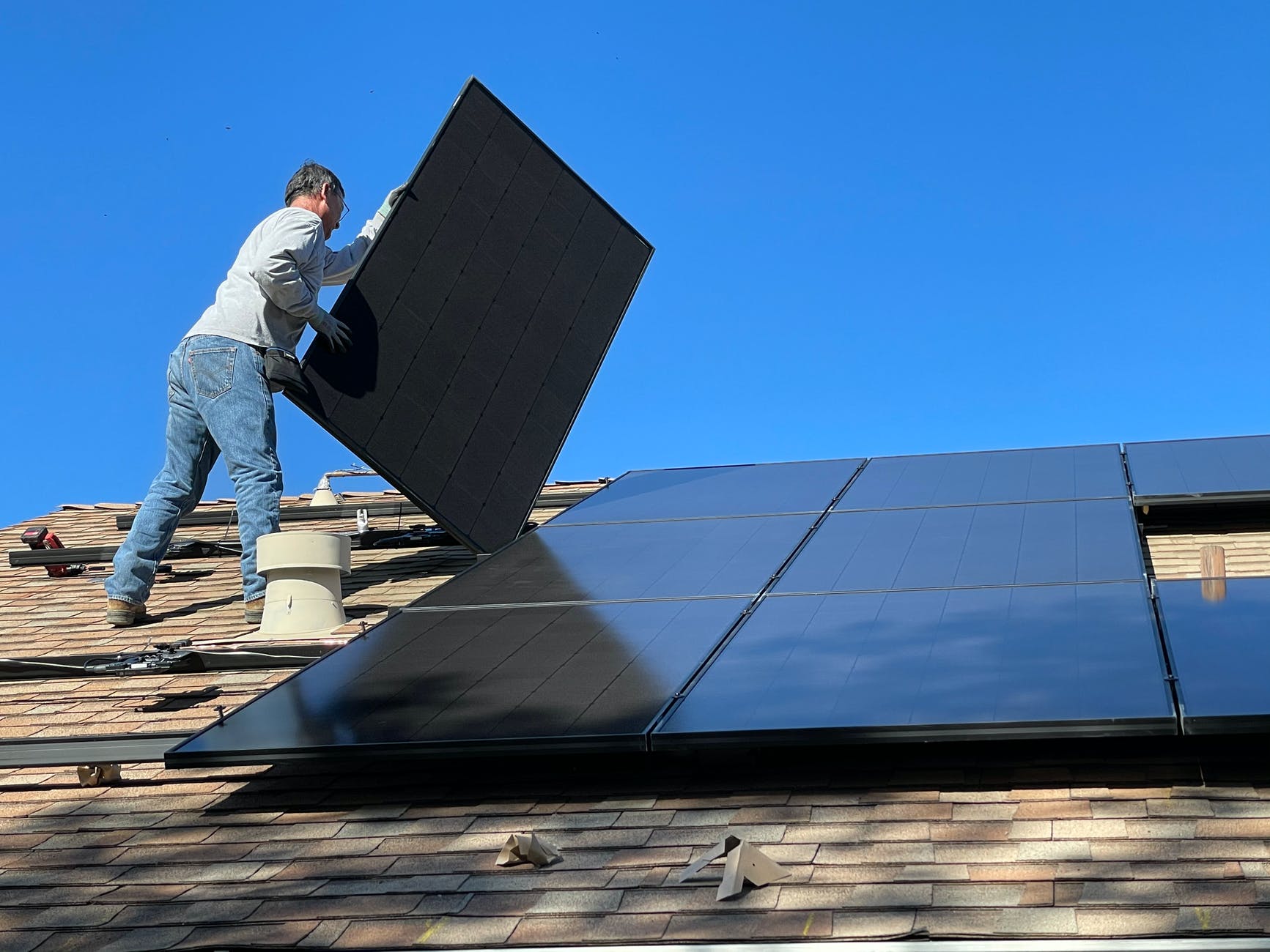 The pressing problem of how to get leads for solar in the current decade