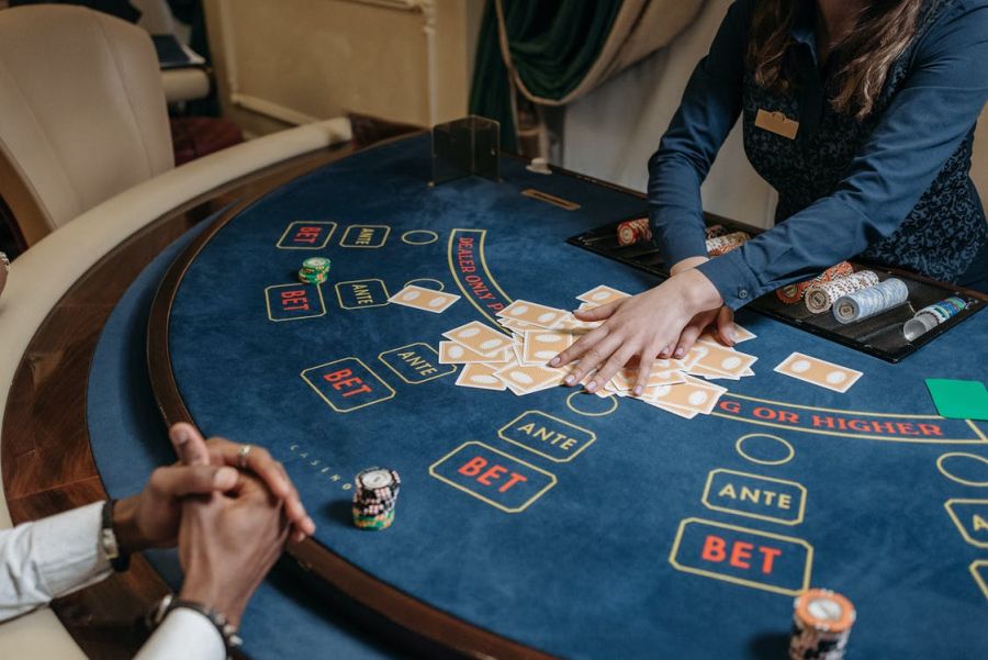 5 Tips On How To Play Baccarat For Beginners