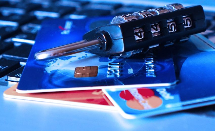 Credit Card Frauds Work