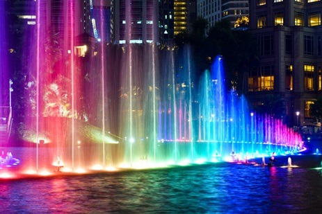 Color Changing Fountains That Will Add An Instant Touch Of WOW