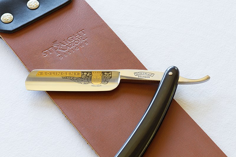 Straight Razor vs. Disposable- Which One Works Better
