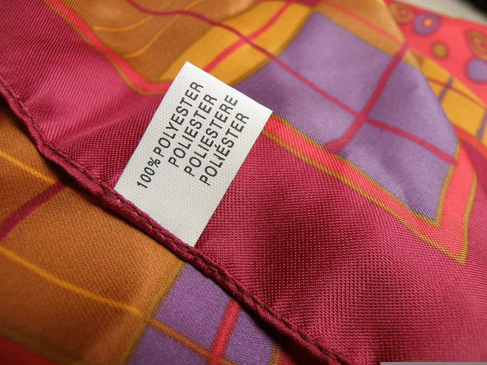 polyester tag on clothes