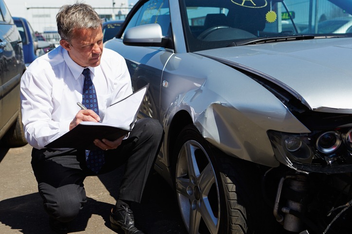 Everything You Need to Know About Buying a Salvage Vehicle at Auction
