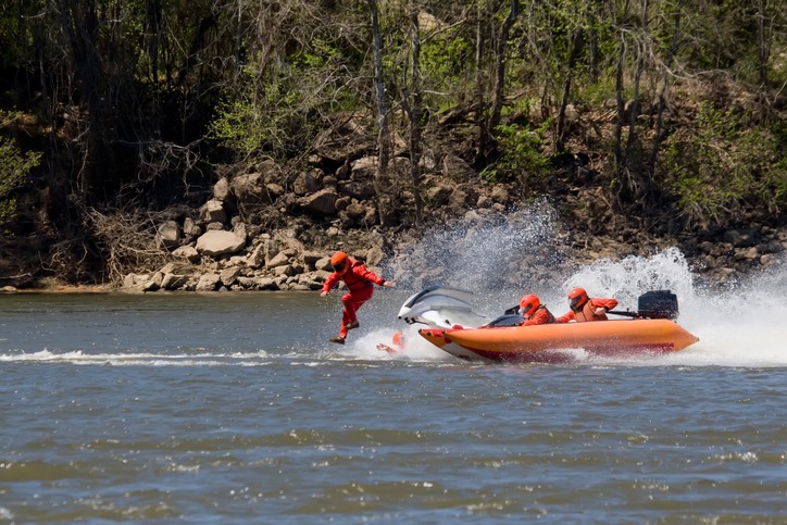 5 Tips to Avoid Boating Accidents