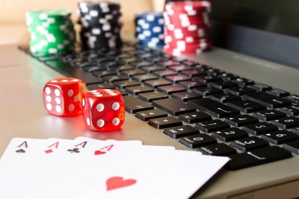 Considerations When Selecting An Online Poker Site