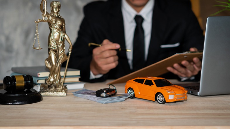 Benefits of Hiring an Auto Accident Lawyer